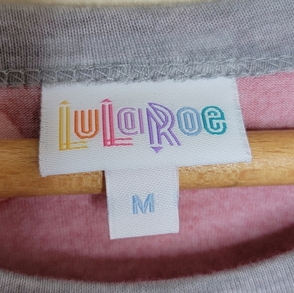 LuLaRoe | Red Dot Print Randy 3/4 Sleeve Raglan Tee Size Medium - Picture 4 of 5